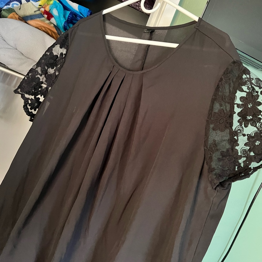 Plus sizes Shein bundle see pics for sizes, all fit around 18-20 womens